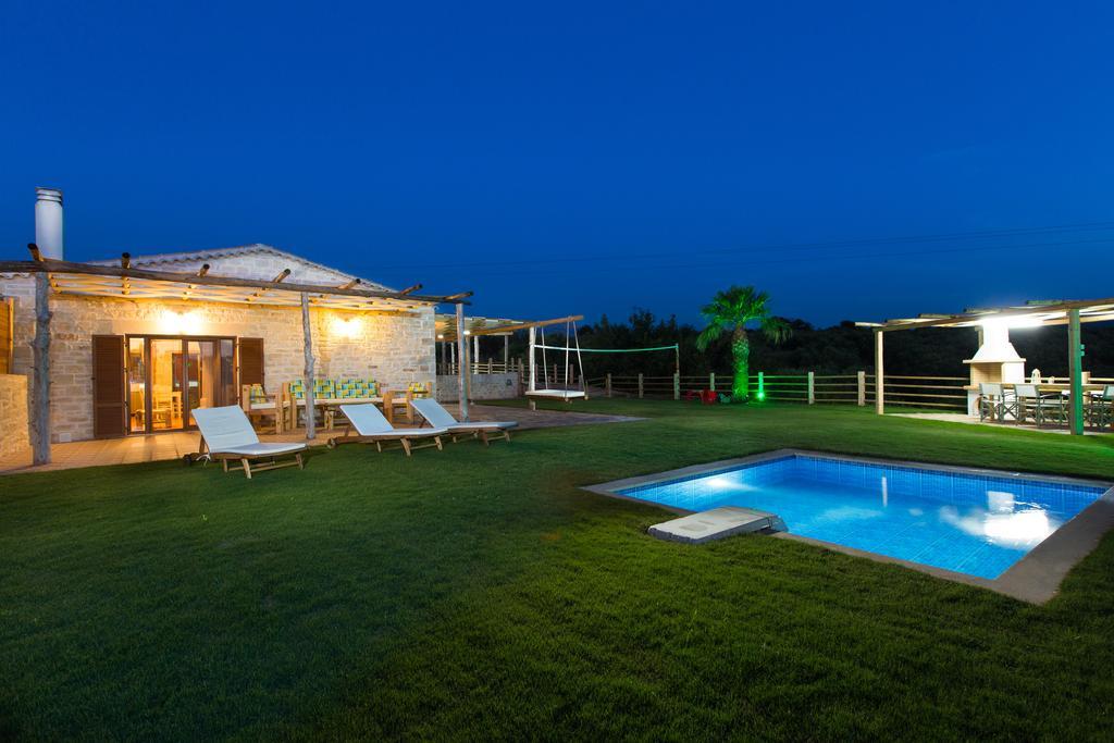 Chainteris Villas, Vast Views, By Thinkvilla Prínos Exteriér fotografie