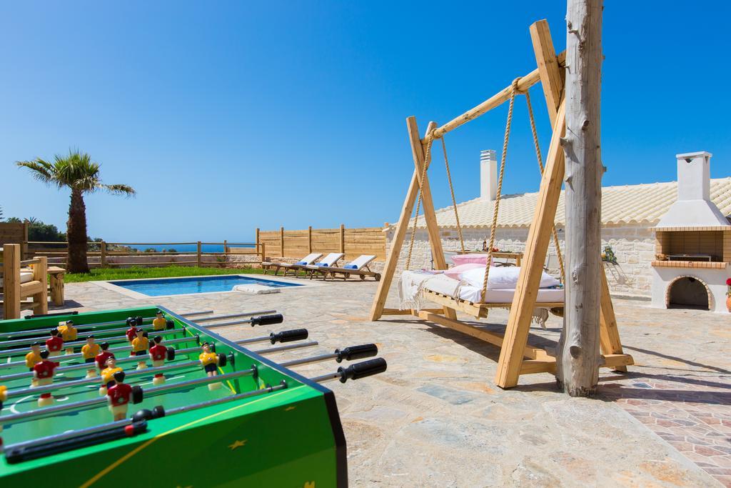 Chainteris Villas, Vast Views, By Thinkvilla Prínos Exteriér fotografie